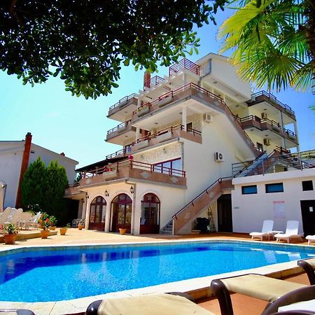 Hotel Kleopatra Улцин Екстериор снимка