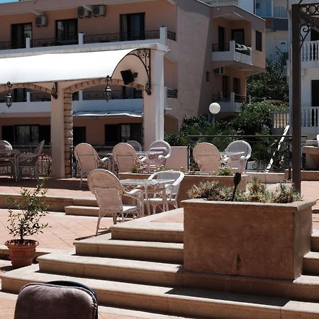 Hotel Kleopatra Улцин Екстериор снимка